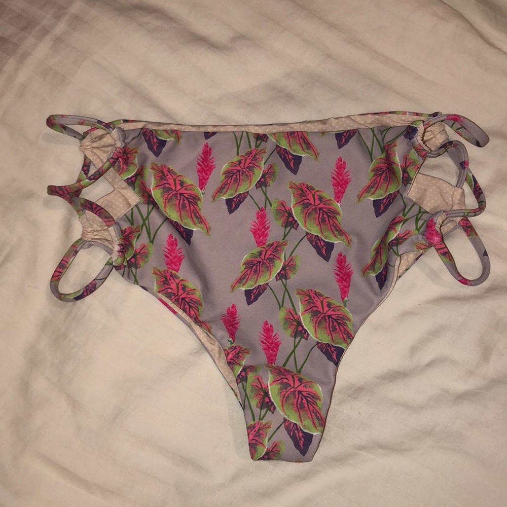 ACACIA bottoms